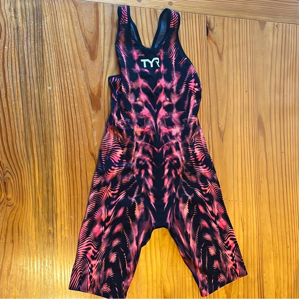 TYR 26 tech suit